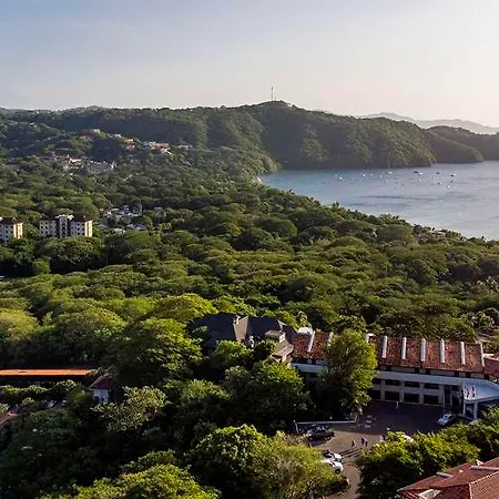 Villas Sol And Beach Resort